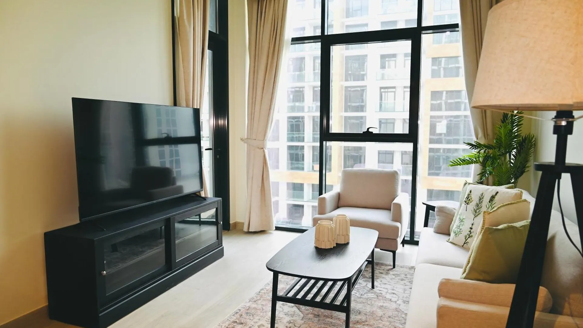 Fully Furnished Modern Luxury 1 Bh Apartment At Azizi Riviera 48, Meydan One, Short Drive To Dubai Mall