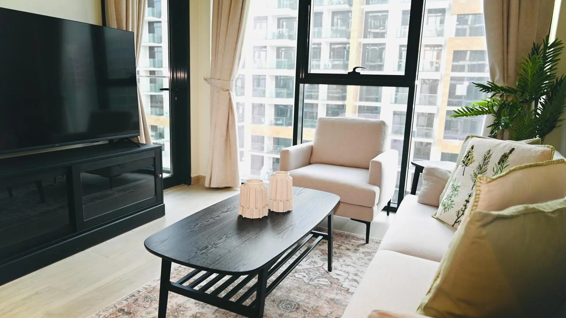 Fully Furnished Modern Luxury 1 Bh Apartment At Azizi Riviera 48, Meydan One, Short Drive To Dubai Mall
