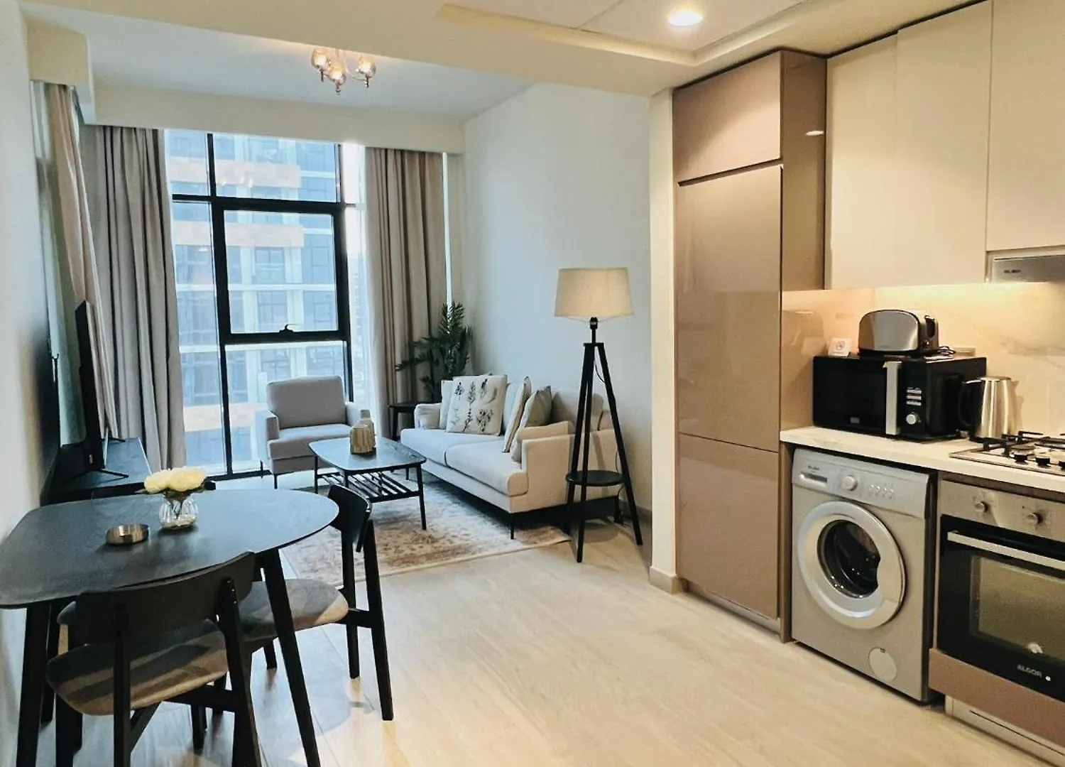Fully Furnished Modern Luxury 1 Bh Apartment At Azizi Riviera 48, Meydan One, Short Drive To Dubai Mall